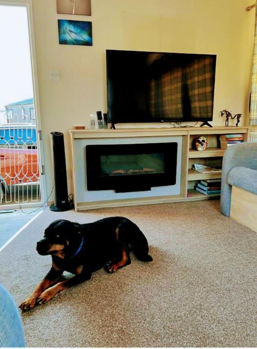 8 Berth Caravan,Pet Friendly. Merston Exterior photo